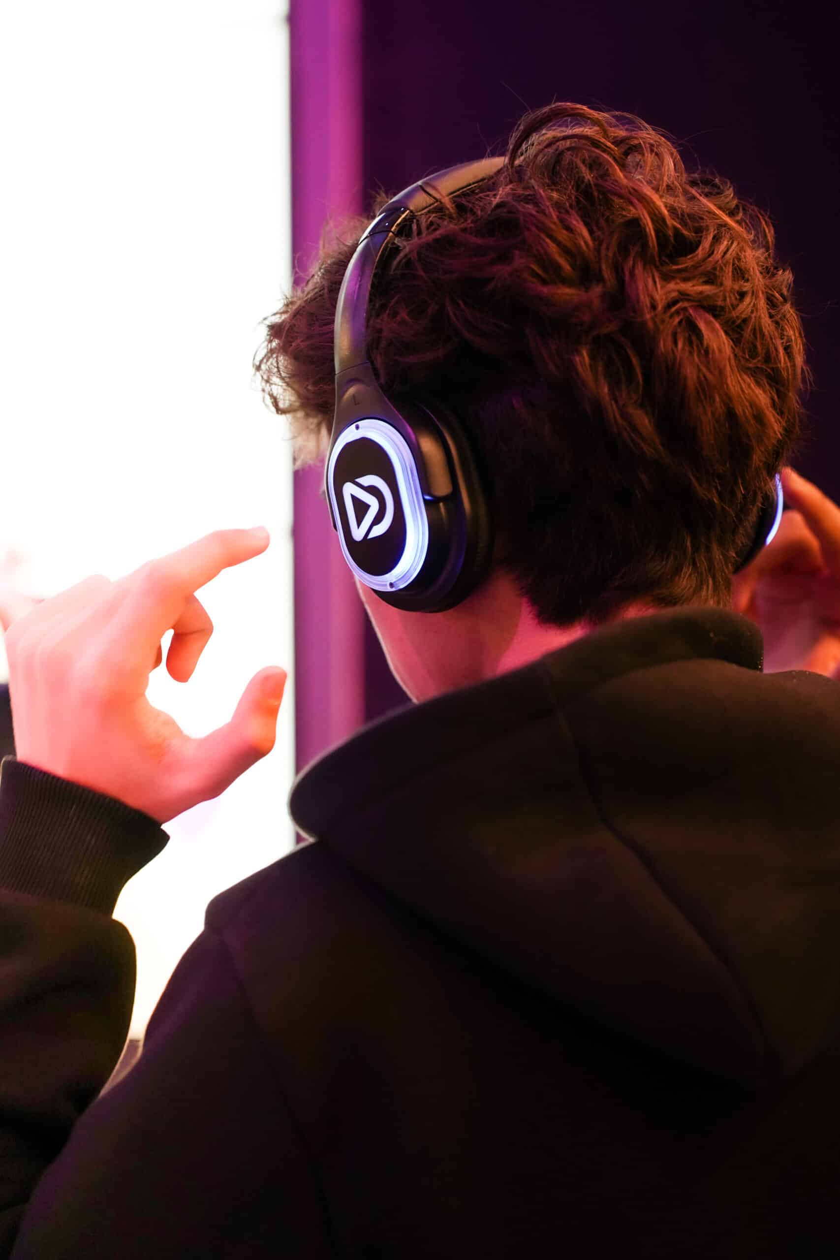 Headphone type RD-Pro