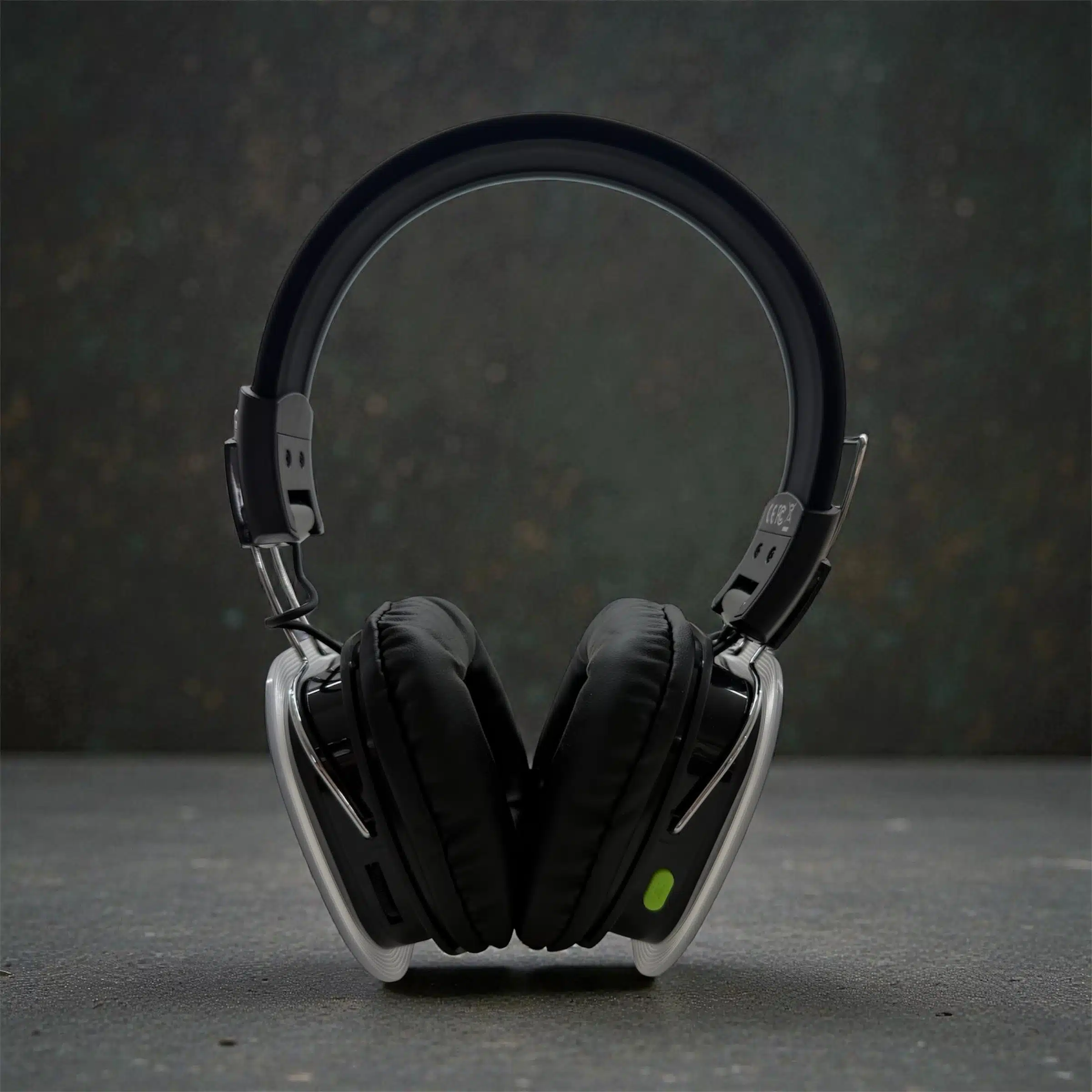 Pro Box BD 50. Silent Disco Profi-Set mit T50 Sender und 2 Aufbewahrungsboxen