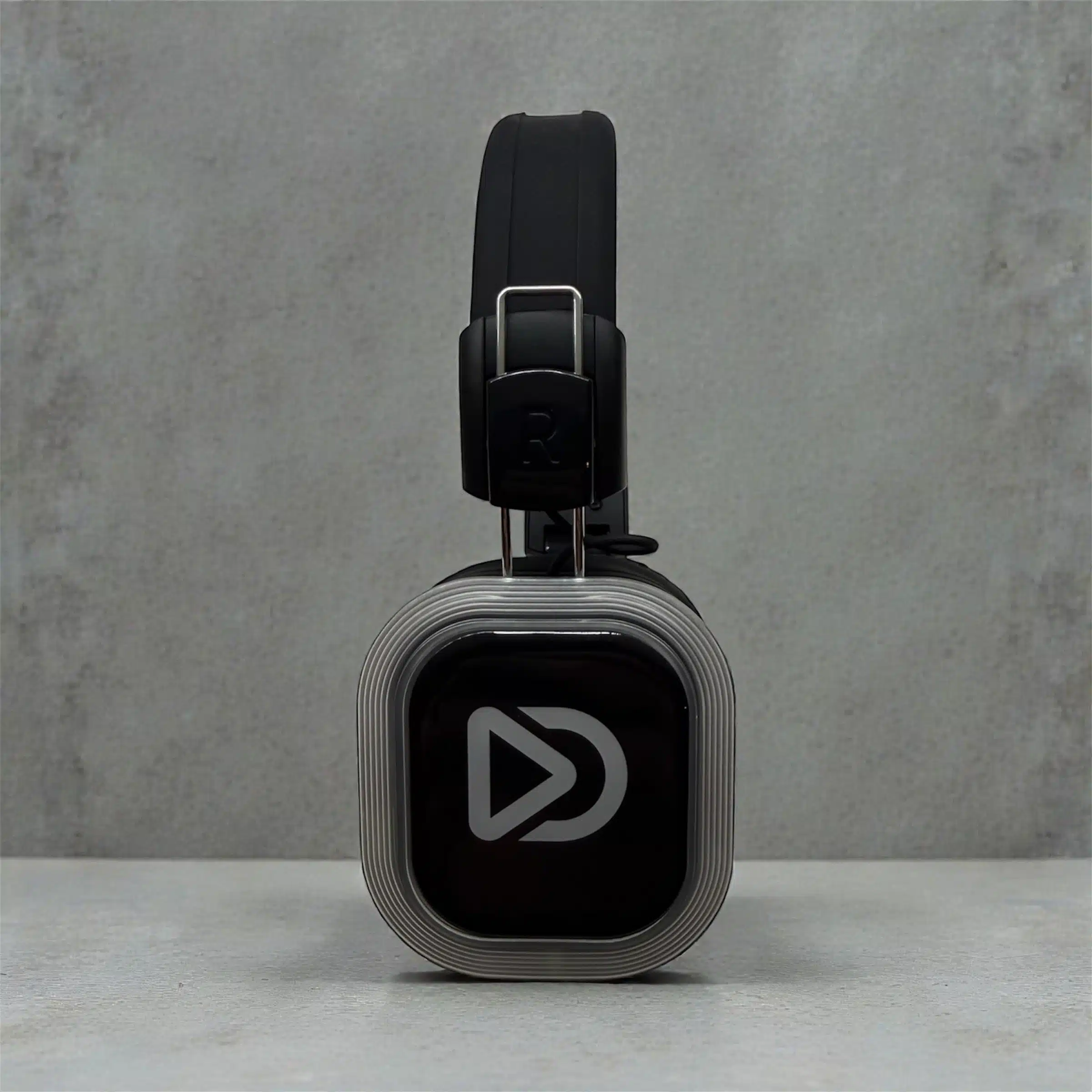 Pro Box BD 50. Silent Disco Profi-Set mit T50 Sender und 2 Aufbewahrungsboxen