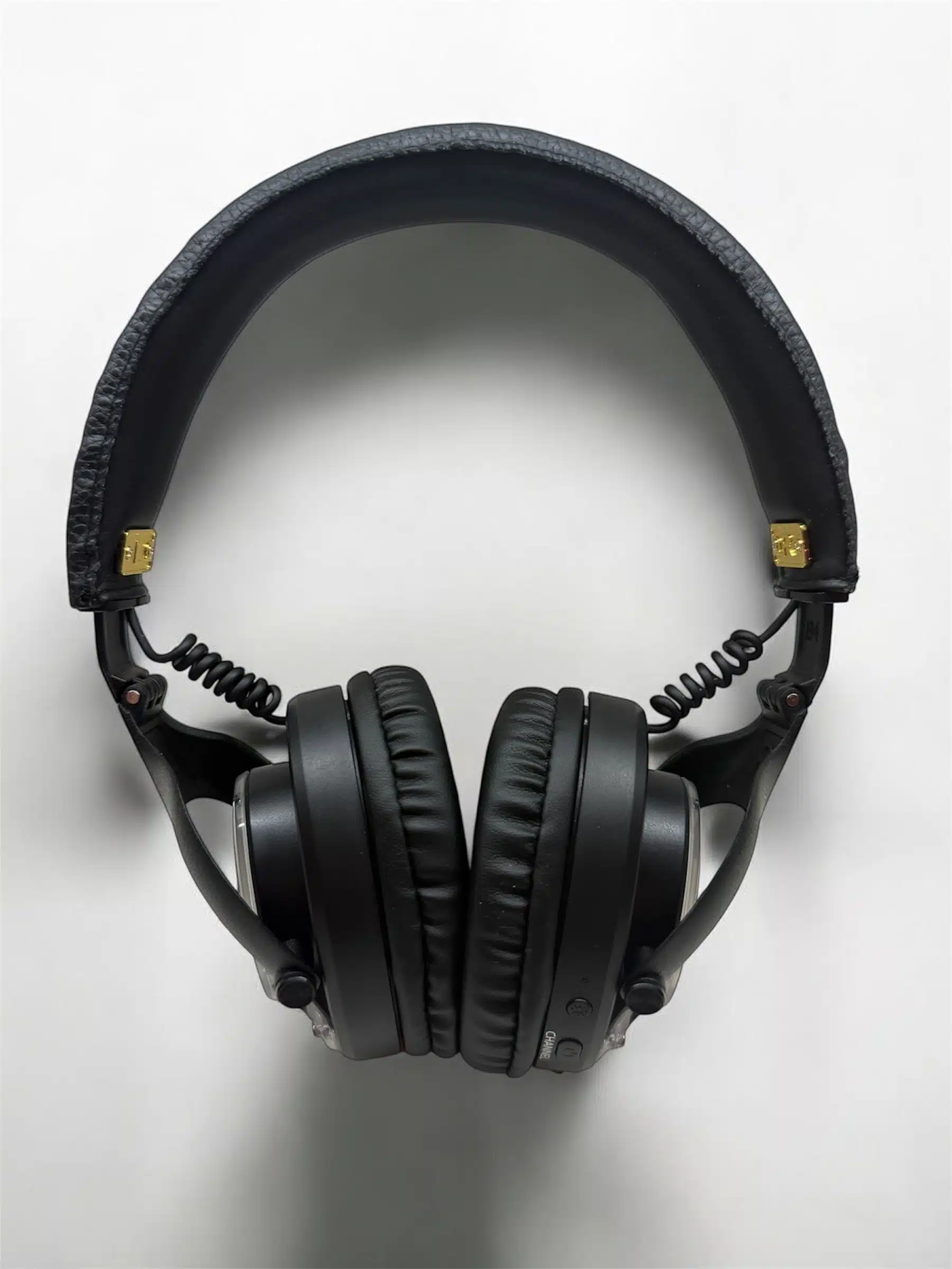 Pro Box CD-Pro 25. Premium Silent Disco pro kit, T80 Pro Bluetooth transmitter with storage box